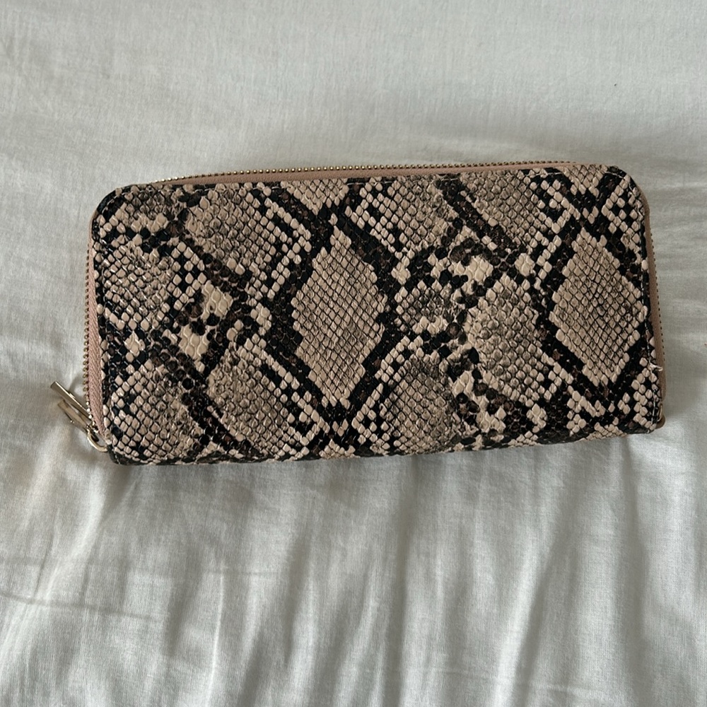 Target wallet - Picture 5 of 5